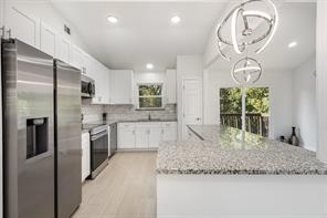 707 W Red Bird Lane - Photo 9