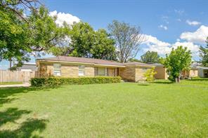 601 Perry Drive - Photo 3