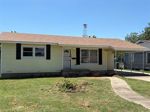1408 Guthrie Drive - Photo 2