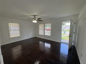 1408 Guthrie Drive - Photo 4