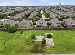 7565 N Lake Trails Drive - Photo 2