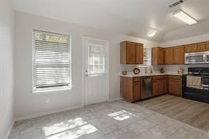 6317 Rockhaven Drive - Photo 10