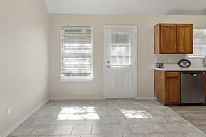 6317 Rockhaven Drive - Photo 9