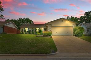 1801 Tyler Avenue - Photo 2