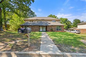2228 Aberdeen Drive - Photo 1