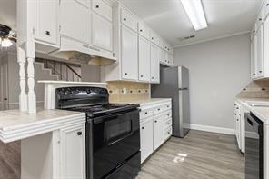 2228 Aberdeen Drive - Photo 4