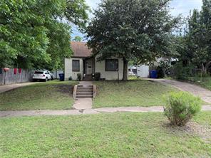 1018 E Woodin Boulevard - Photo 1