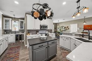 7902 Thistletree Lane - Photo 1