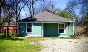 927 W Baker Street - Photo 1