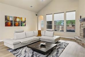 302 Phillips Court - Photo 14
