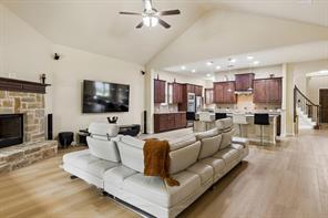 302 Phillips Court - Photo 16