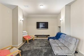302 Phillips Court - Photo 26
