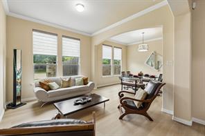 302 Phillips Court - Photo 5