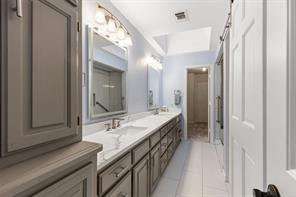 609 Seville Road - Photo 28