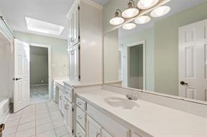 609 Seville Road - Photo 32