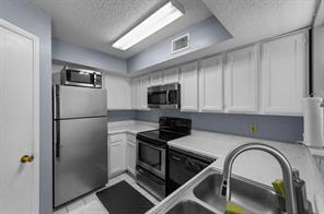9815 Walnut Street - Photo 1