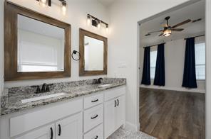 300 Bronco Drive - Photo 20