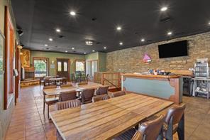 128 N Pecan Street - Photo 18