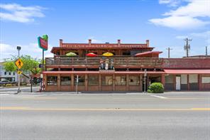 128 N Pecan Street - Photo 2