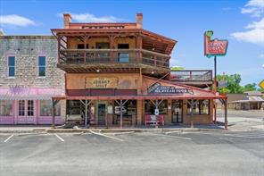 128 N Pecan Street - Photo 3