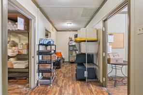 128 N Pecan Street - Photo 34