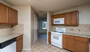 901 Elizabeth Drive - Photo 16
