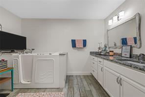 600 S Andrews Drive - Photo 18