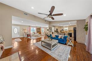 600 S Andrews Drive - Photo 2