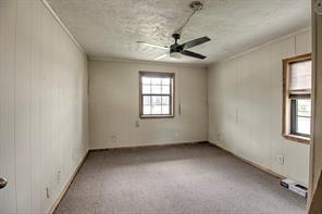 105 E Park Street - Photo 17