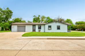 105 E Park Street - Photo 9