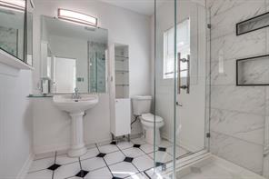 5211 Worth Street - Photo 31