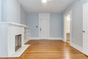 5211 Worth Street - Photo 4