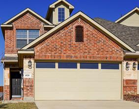 4920-4922 Villas Drive - Photo 1