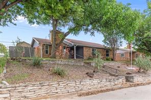 1205 S Rusk Street - Photo 1