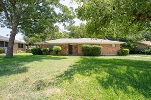 614 N Young Boulevard - Photo 1