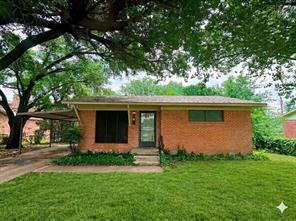1004 Powell Road - Photo 1
