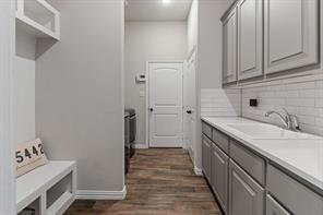 1089 Emilia Drive - Photo 11