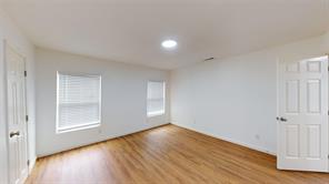 1404 E Polk Street - Photo 19