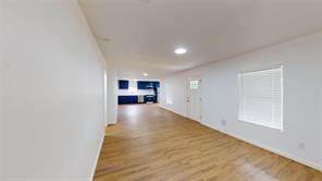 1404 E Polk Street - Photo 7