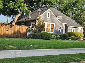 306 Harbin Avenue - Photo 1