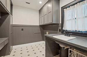 306 Harbin Avenue - Photo 27