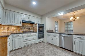 917 Meadowgate Drive - Photo 11