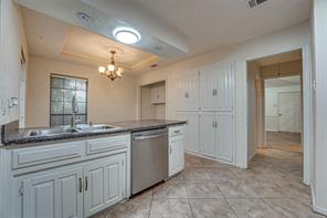 917 Meadowgate Drive - Photo 14
