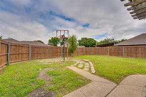 917 Meadowgate Drive - Photo 29
