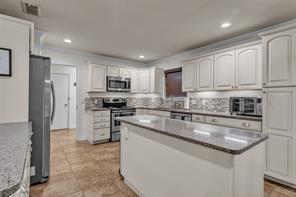 213 King Arthur Drive - Photo 4