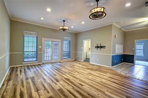 900 River Oaks Drive - Photo 12