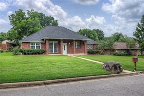 900 River Oaks Drive - Photo 2