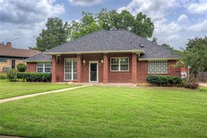 900 River Oaks Drive - Photo 3