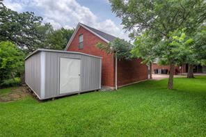 900 River Oaks Drive - Photo 37