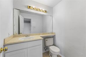 1004 Creekside Drive - Photo 10
